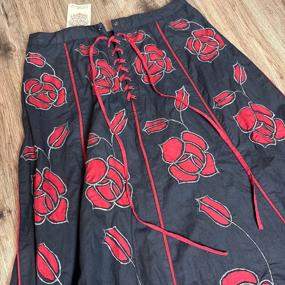 cordelia deadstock y2k and red rose skirt lace up front new with tags small - Picture 2 of 8